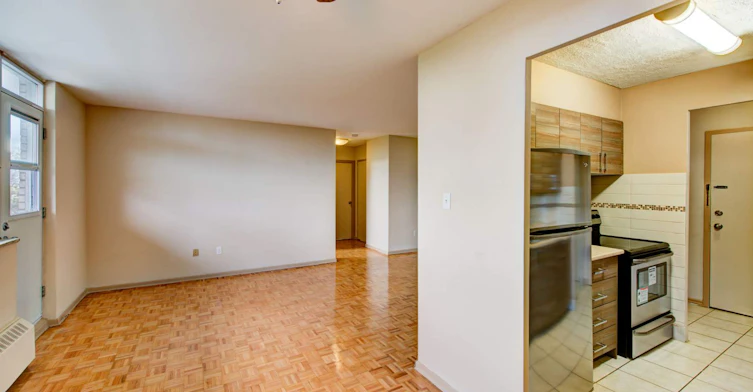 99 Agnes Street, Mississauga, ON, L5B 1J9 - 22