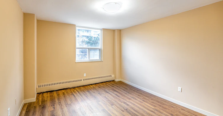 99 Agnes Street, Mississauga, ON, L5B 1J9 - 16