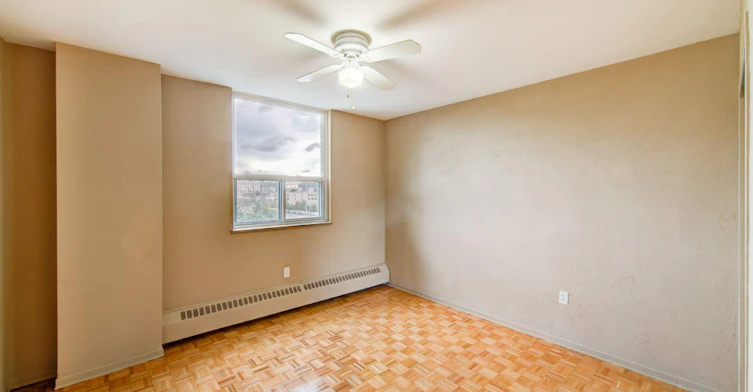 99 Agnes Street, Mississauga, ON, L5B 1J9 - 23