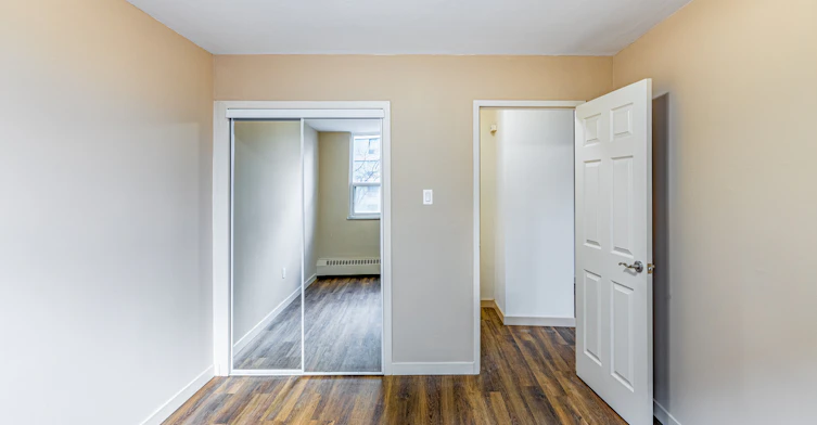 99 Agnes Street, Mississauga, ON, L5B 1J9 - 15