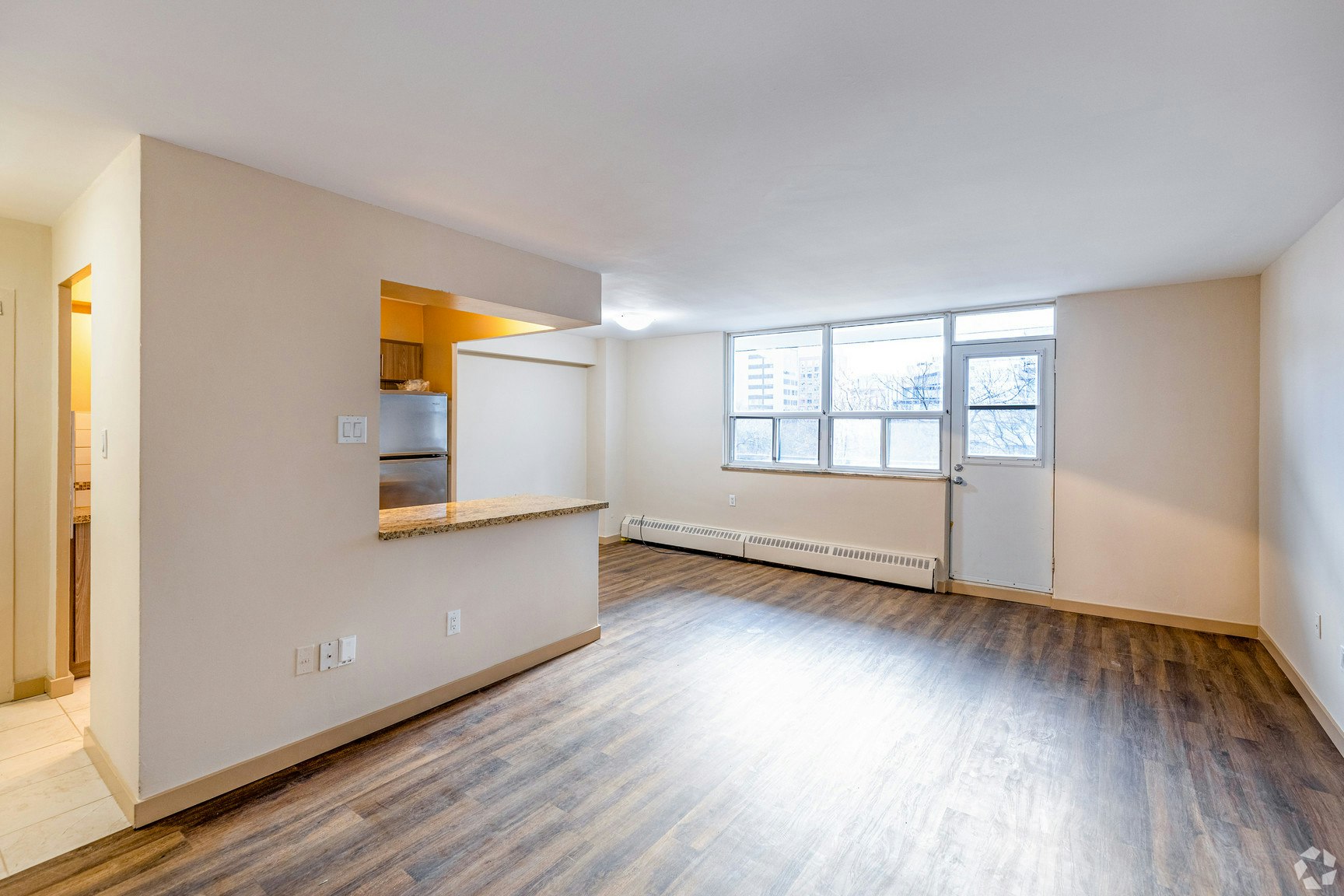 99 Agnes Street, Mississauga, ON, L5B 1J9 - 10
