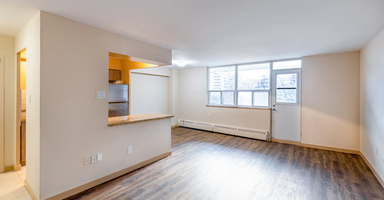 99 Agnes Street, Mississauga, ON, L5B 1J9 - 10