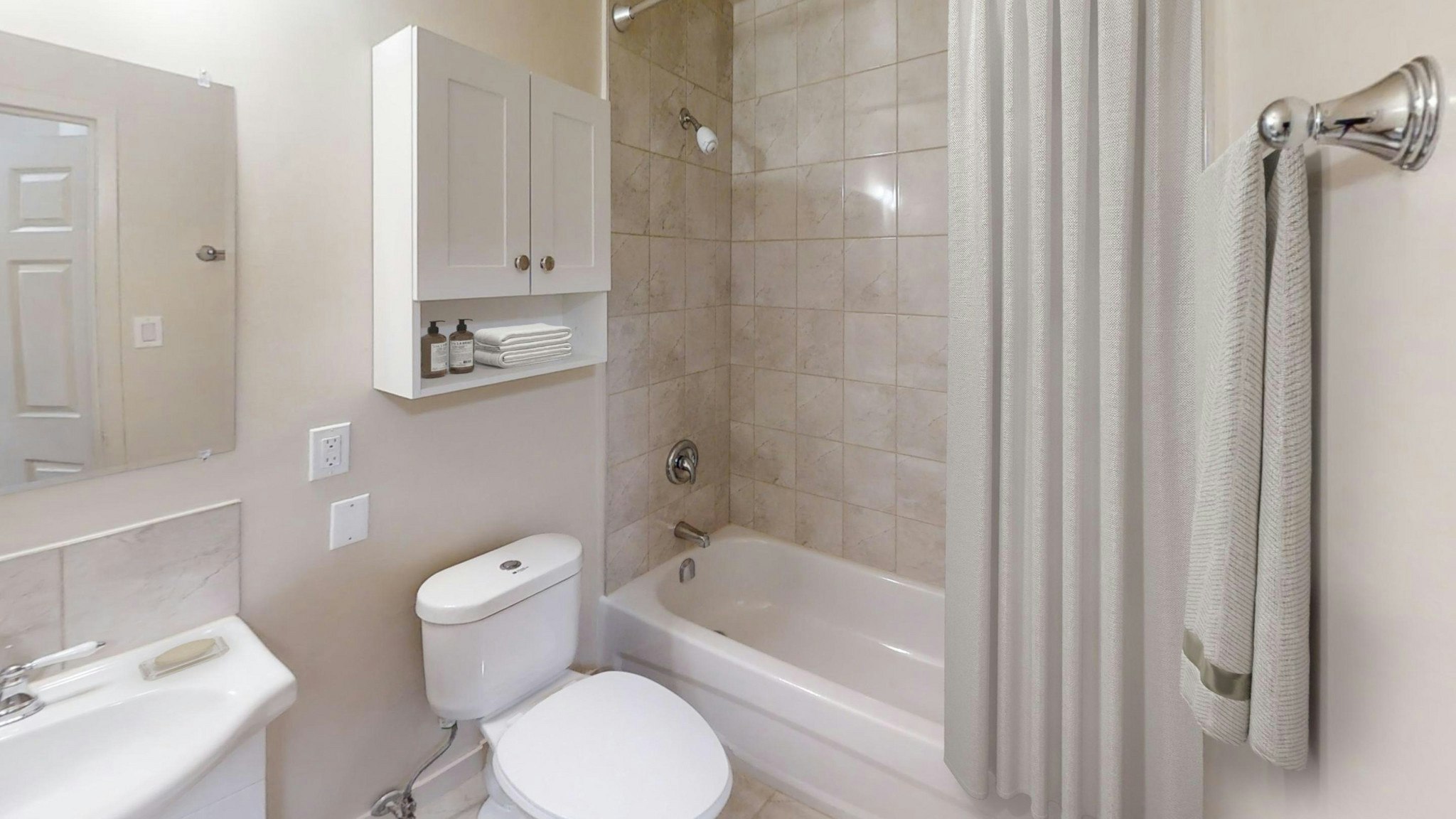 99 Agnes Street, Mississauga, ON, L5B 1J9 - 7