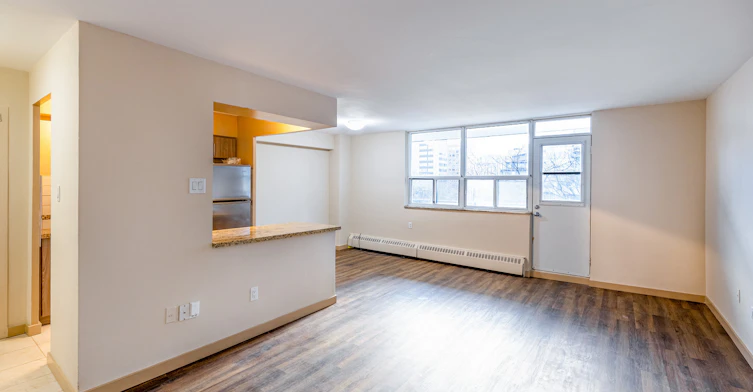 99 Agnes Street, Mississauga, ON, L5B 1J9 - 10