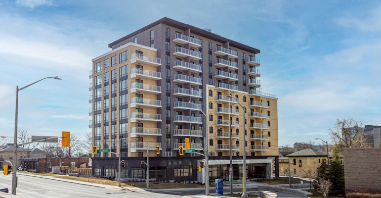 910-63 Scott, Kitchener, ON, N2H 2P9 - 9