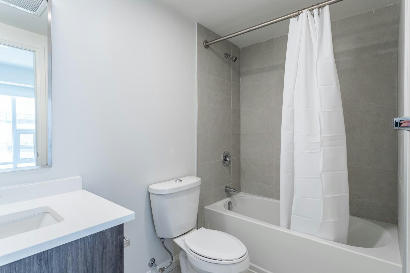 201-63 Scott, Kitchener, ON, N2H 2P9 - 25
