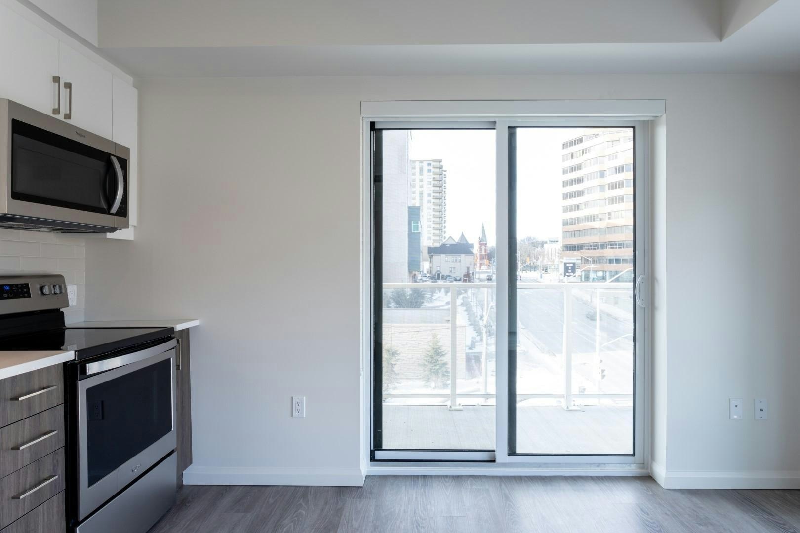 201-63 Scott, Kitchener, ON, N2H 2P9 - 22