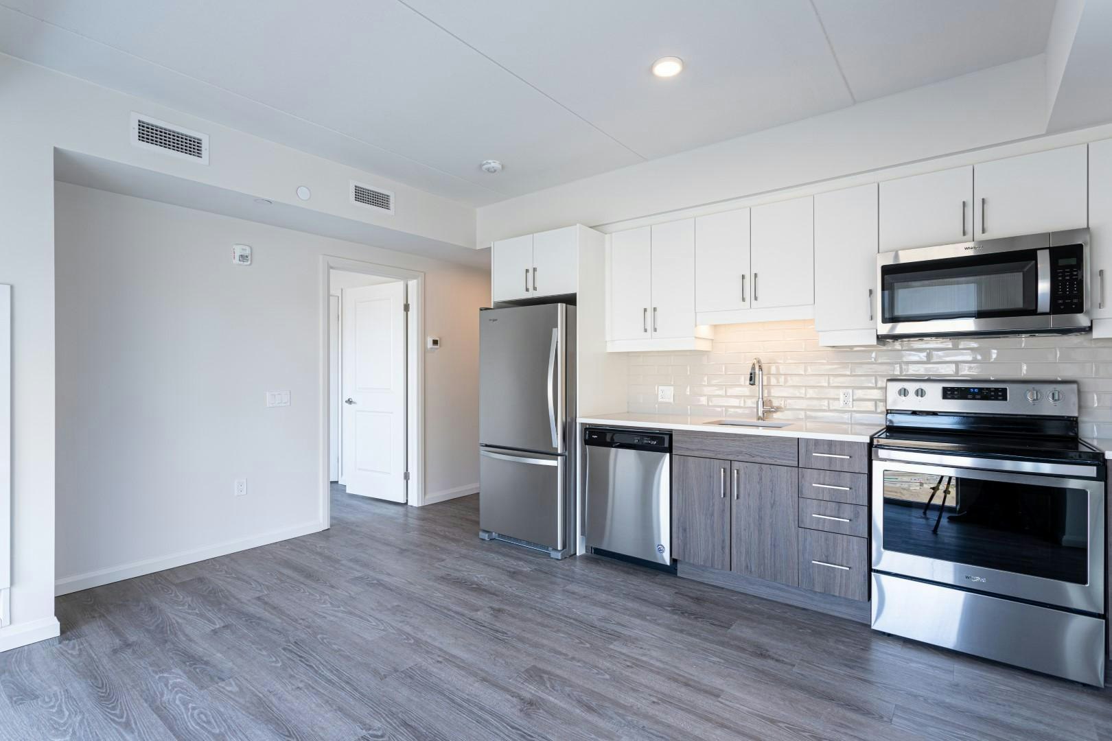201-63 Scott, Kitchener, ON, N2H 2P9 - 19