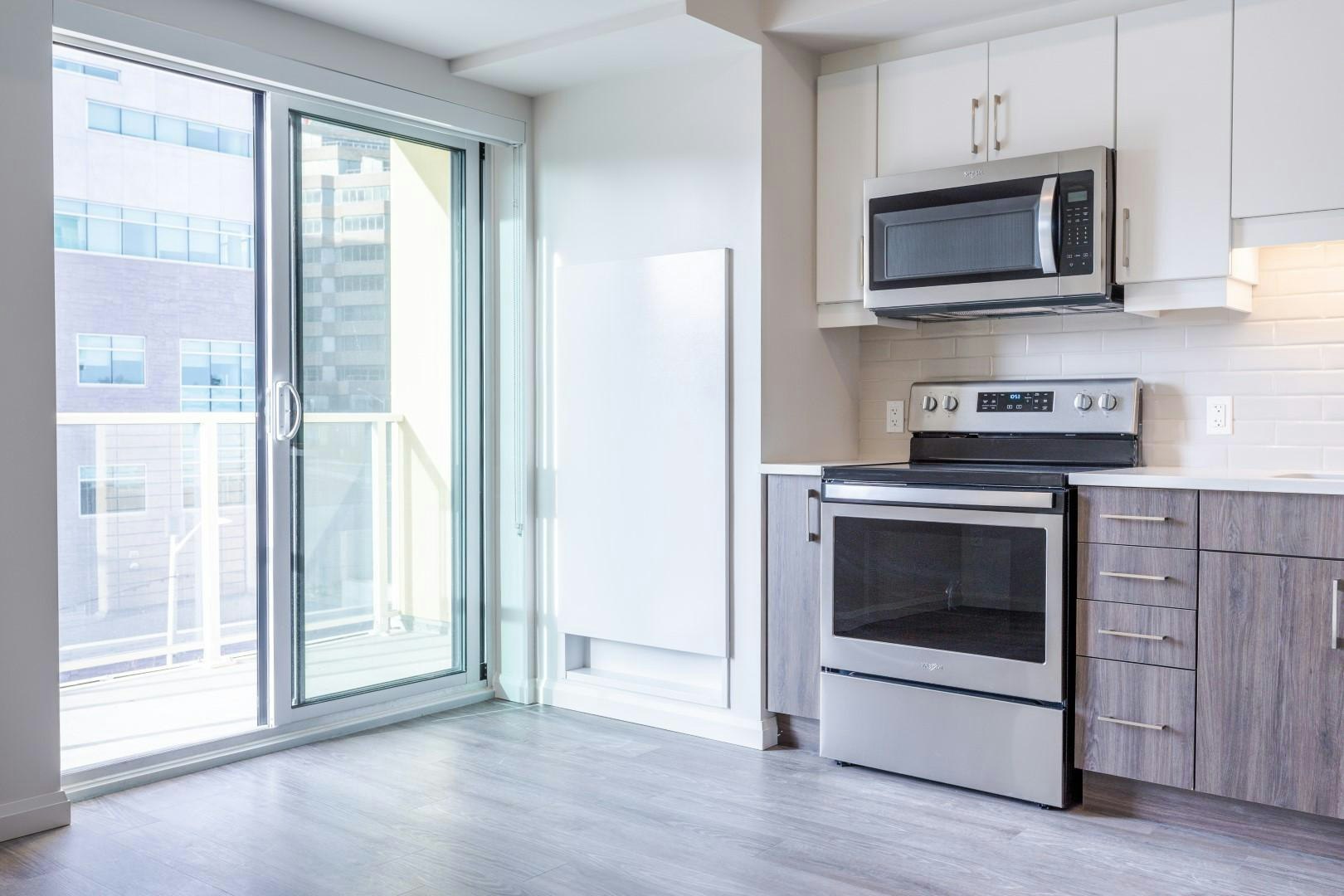 201-63 Scott, Kitchener, ON, N2H 2P9 - 17
