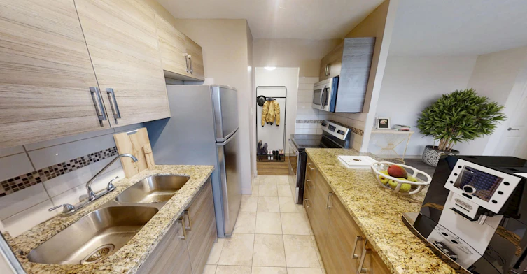 1745 Bloor Street East, Mississauga, ON, L4X 1S6 - 7