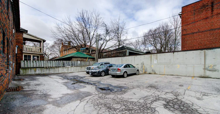 42 College View Avenue, Toronto, ON, M5P 1J5 - 3
