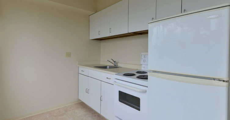 207-1450 Chestnut Street, Vancouver, BC, V6J 3K3 - 10