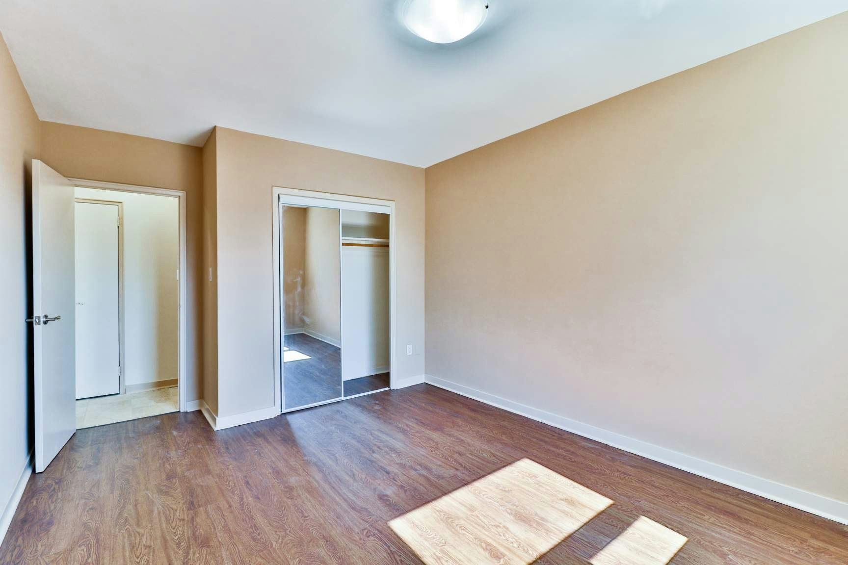 0106-220 Lake Promenade, Toronto, ON, M8W 1A9 - 21