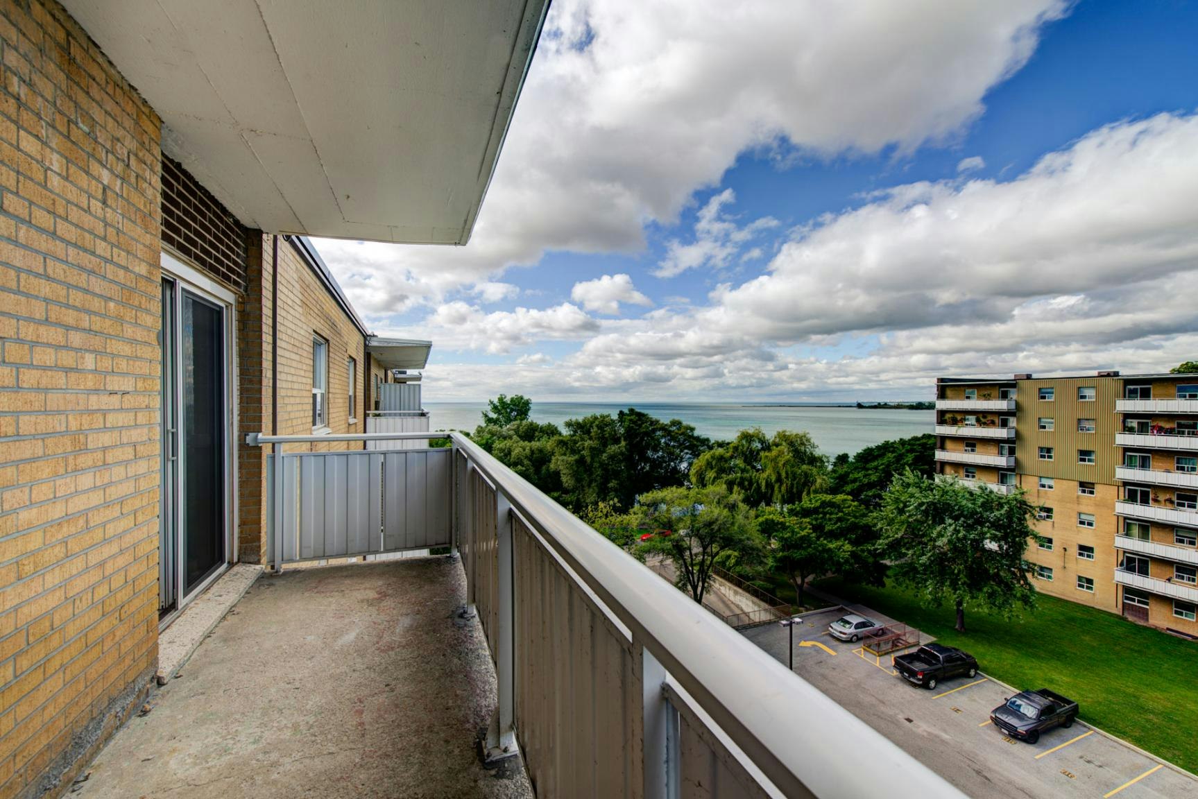 0710-220 Lake Promenade, Toronto, ON, M8W 1A9 - 32