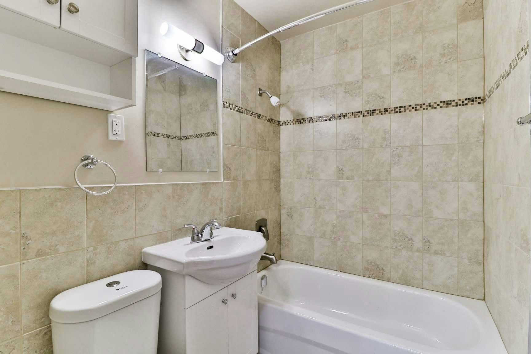 0508-220 Lake Promenade, Toronto, ON, M8W 1A9 - 22