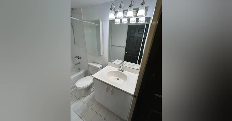 705-75 Riverside Drive East, Windsor, ON, N9A 7C4 - 11