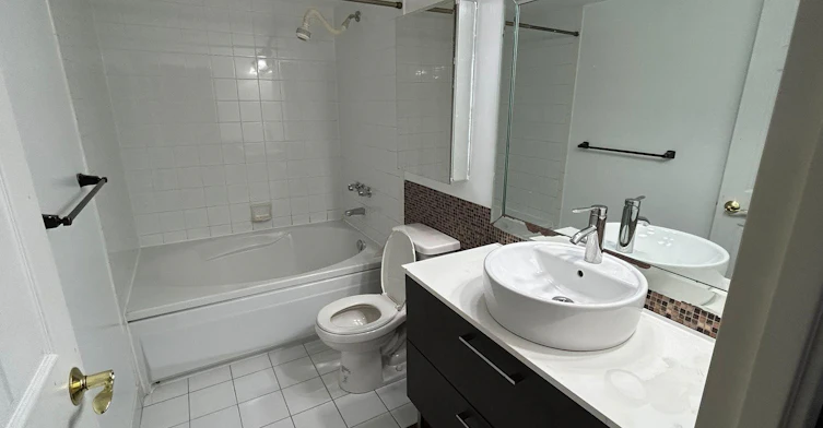 705-75 Riverside Drive East, Windsor, ON, N9A 7C4 - 10