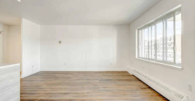 616-300 Boulevard Côte Vertu, Montréal, QC, H4N 1E1 - 3