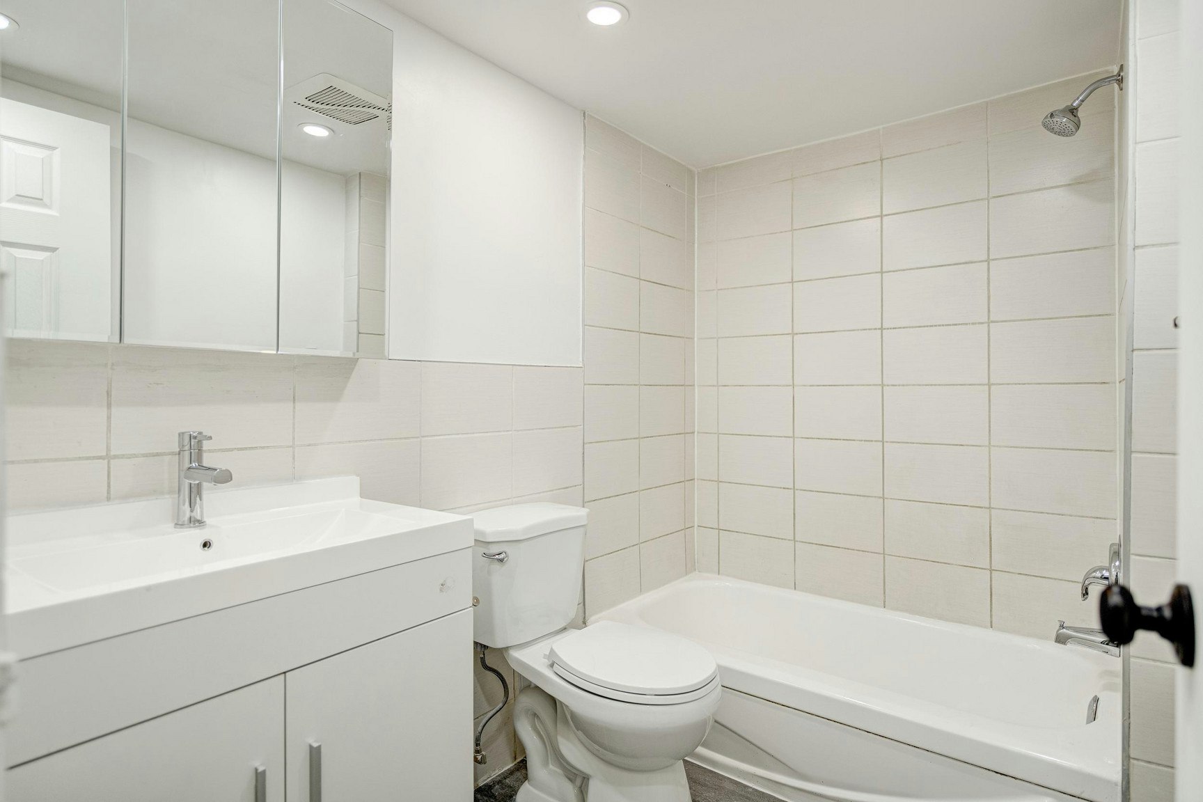 601-300 Boulevard Côte Vertu, Montréal, QC, H4N 1E1 - 3