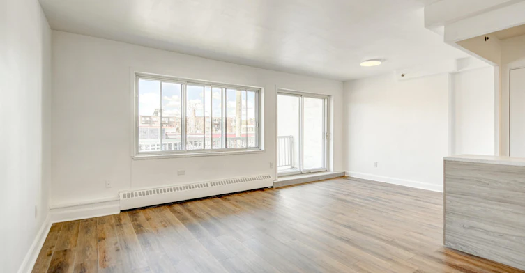 601-300 Boulevard Côte Vertu, Montréal, QC, H4N 1E1 - 8