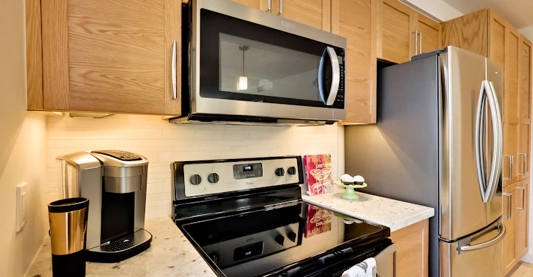 0204-42 Glen Elm Avenue, Toronto, ON, M4T 1T7 - 75