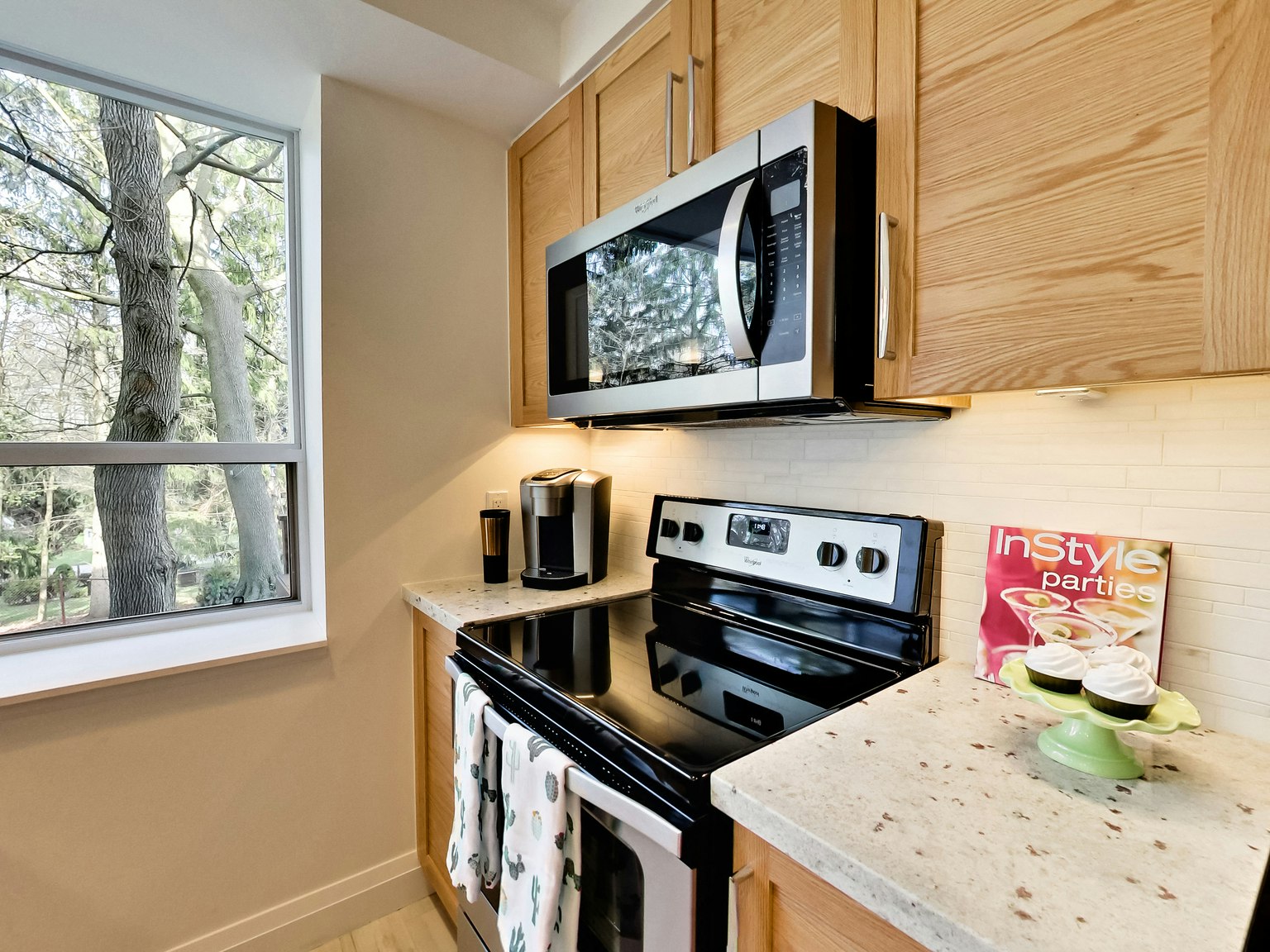 0204-42 Glen Elm Avenue, Toronto, ON, M4T 1T7 - 74