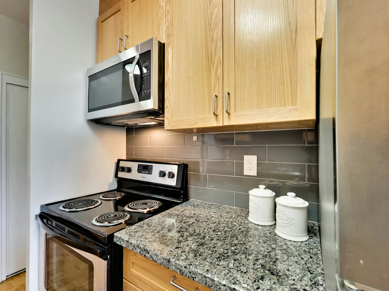 0204-42 Glen Elm Avenue, Toronto, ON, M4T 1T7 - 49
