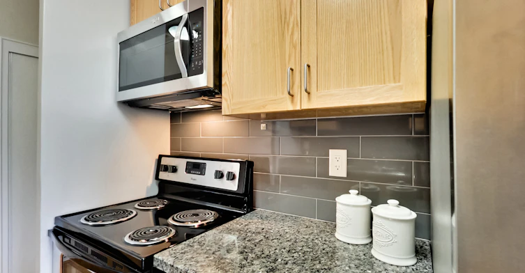 0204-42 Glen Elm Avenue, Toronto, ON, M4T 1T7 - 49