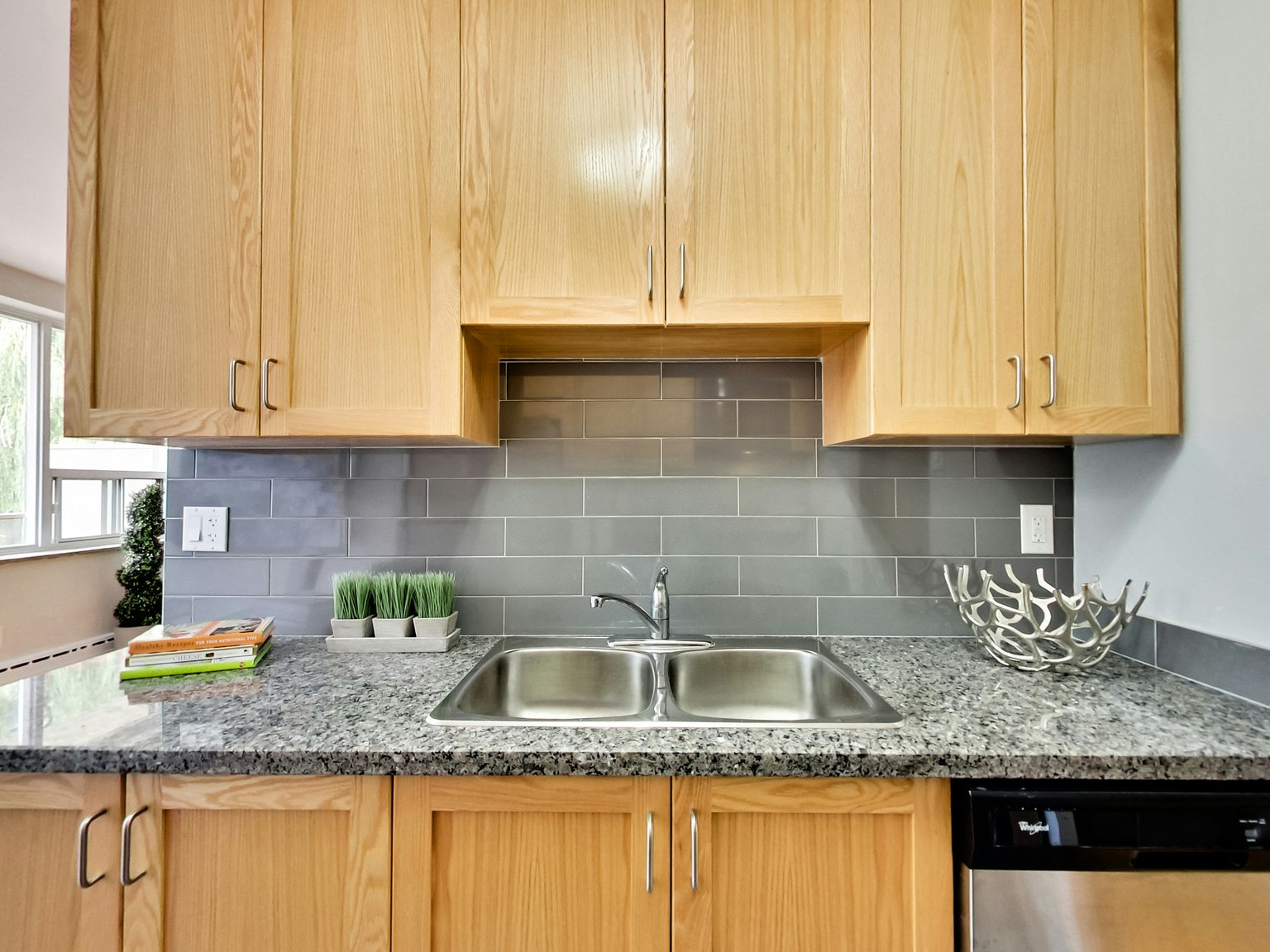 0204-42 Glen Elm Avenue, Toronto, ON, M4T 1T7 - 47
