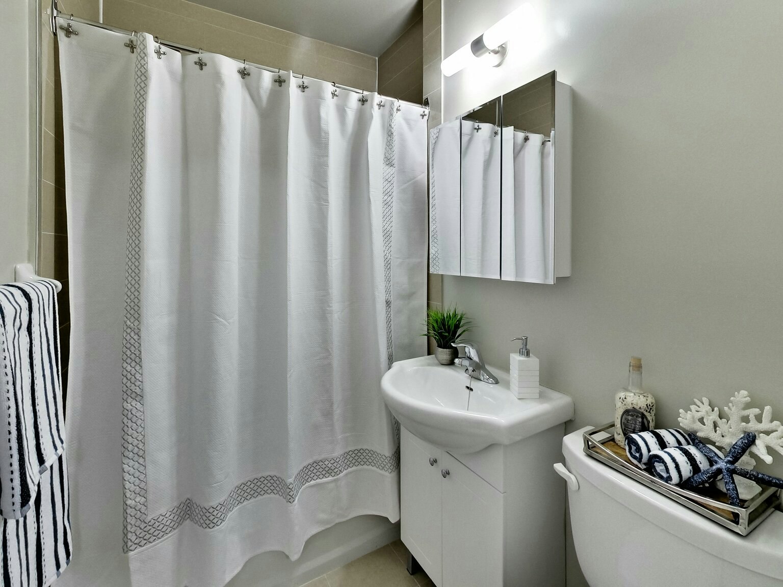 0204-42 Glen Elm Avenue, Toronto, ON, M4T 1T7 - 26