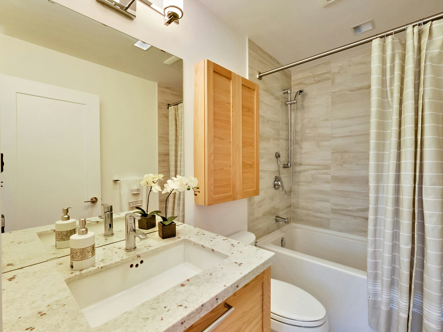 0204-42 Glen Elm Avenue, Toronto, ON, M4T 1T7 - 100
