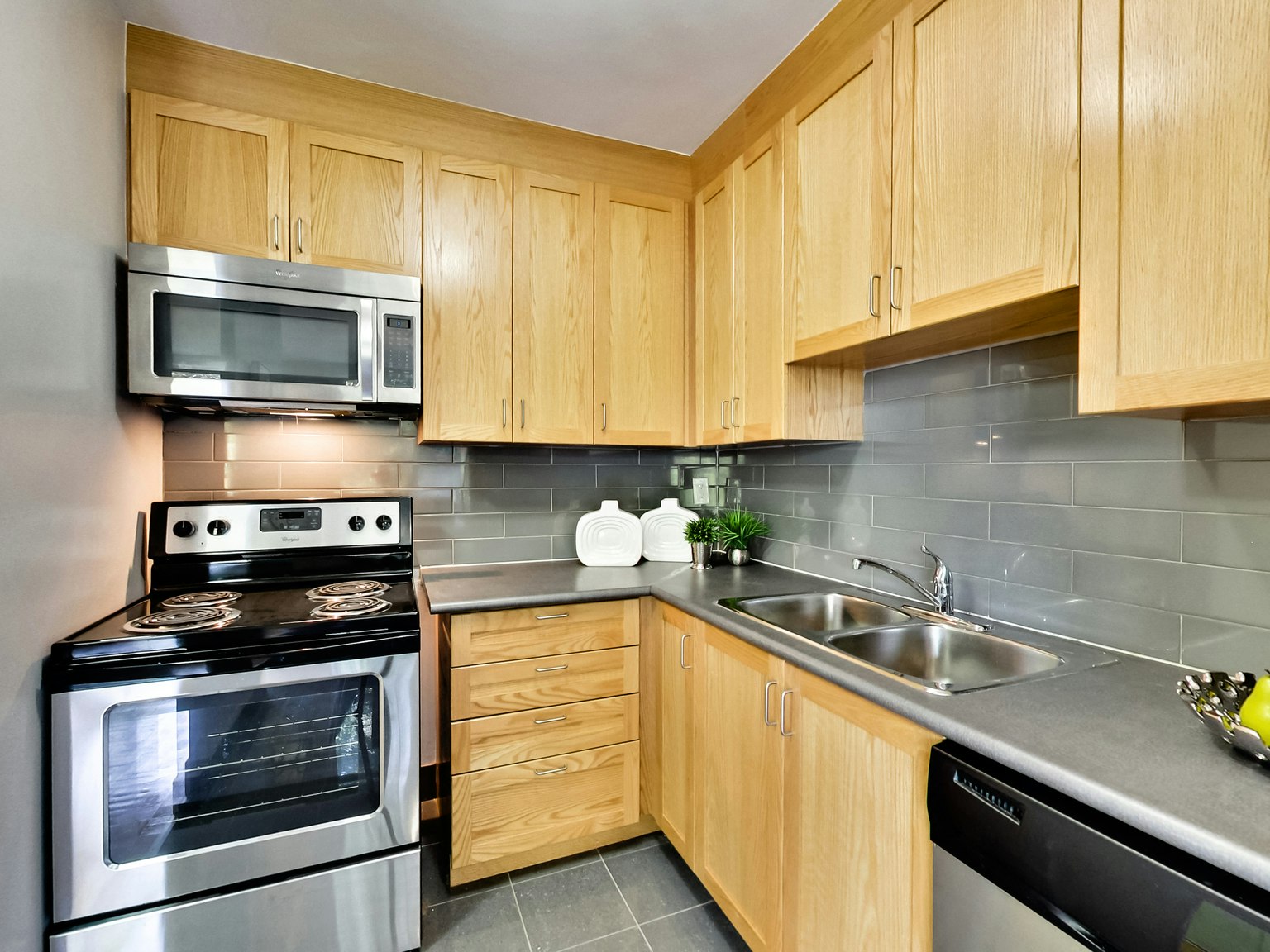 0204-42 Glen Elm Avenue, Toronto, ON, M4T 1T7 - 119