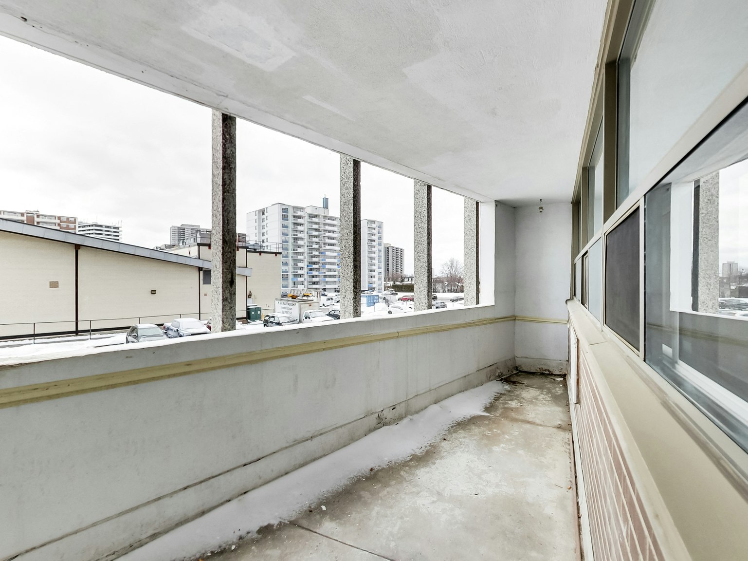 0303-6000 Bathurst Street, Toronto, ON, M2R 1Z2 - 87