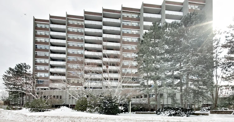 0303-6000 Bathurst Street, Toronto, ON, M2R 1Z2 - 5