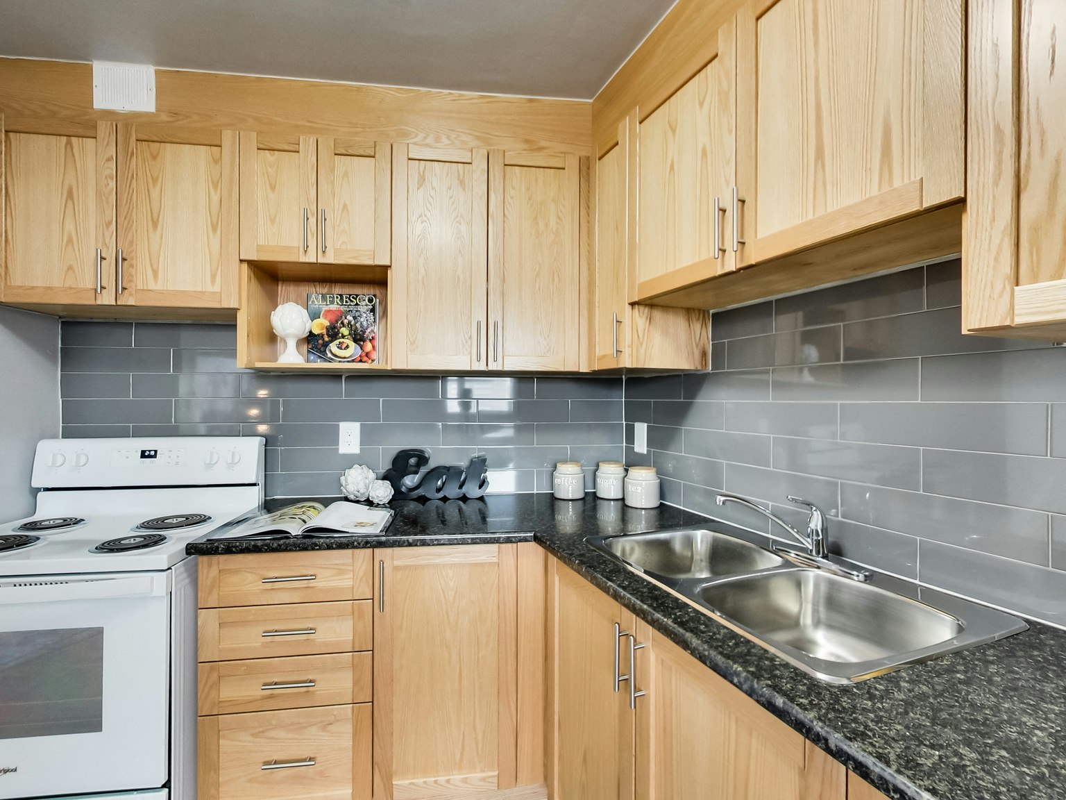 0303-6000 Bathurst Street, Toronto, ON, M2R 1Z2 - 43