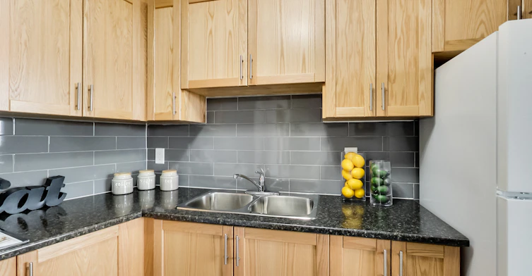 0303-6000 Bathurst Street, Toronto, ON, M2R 1Z2 - 46