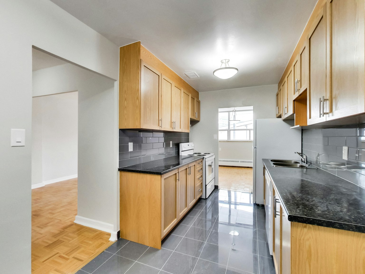 0303-6000 Bathurst Street, Toronto, ON, M2R 1Z2 - 76
