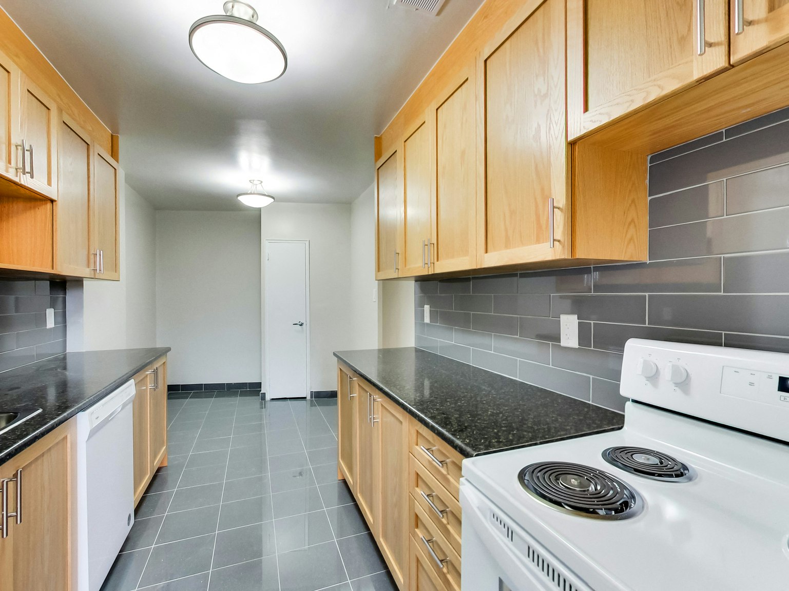 0303-6000 Bathurst Street, Toronto, ON, M2R 1Z2 - 73