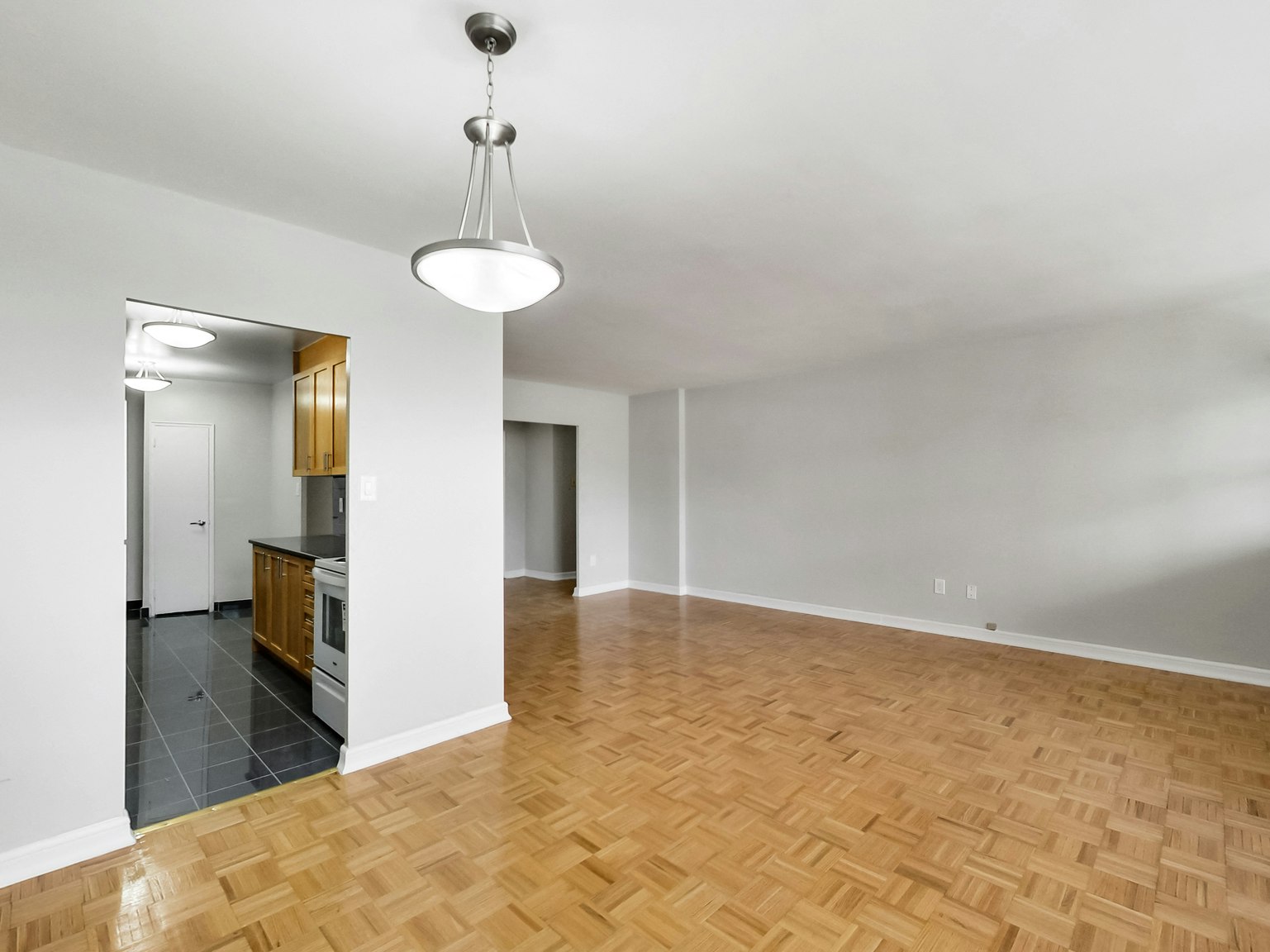 0303-6000 Bathurst Street, Toronto, ON, M2R 1Z2 - 82