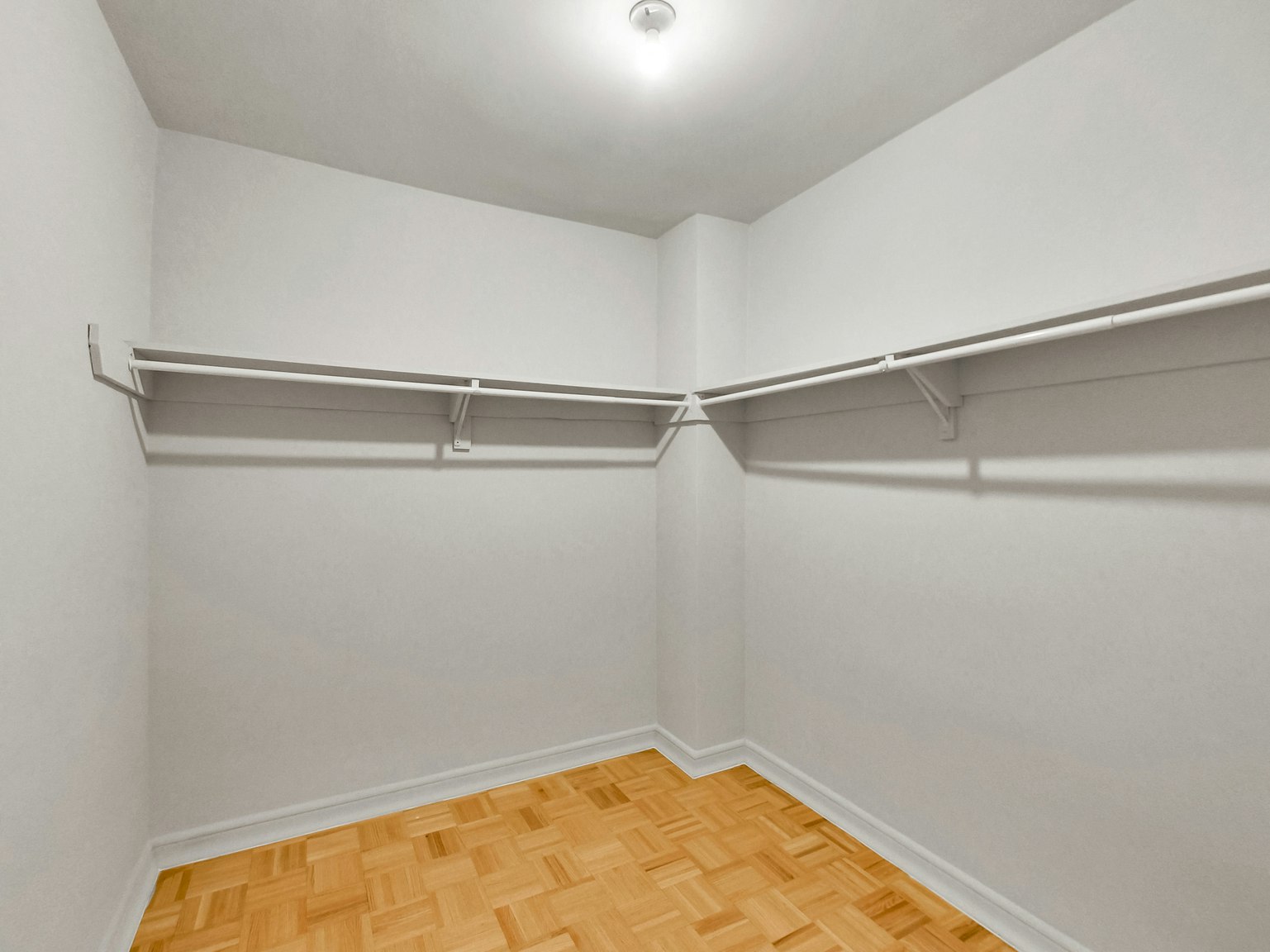 0303-6000 Bathurst Street, Toronto, ON, M2R 1Z2 - 64