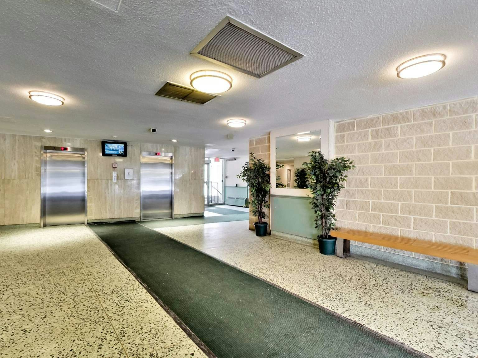 0303-6000 Bathurst Street, Toronto, ON, M2R 1Z2 - 4
