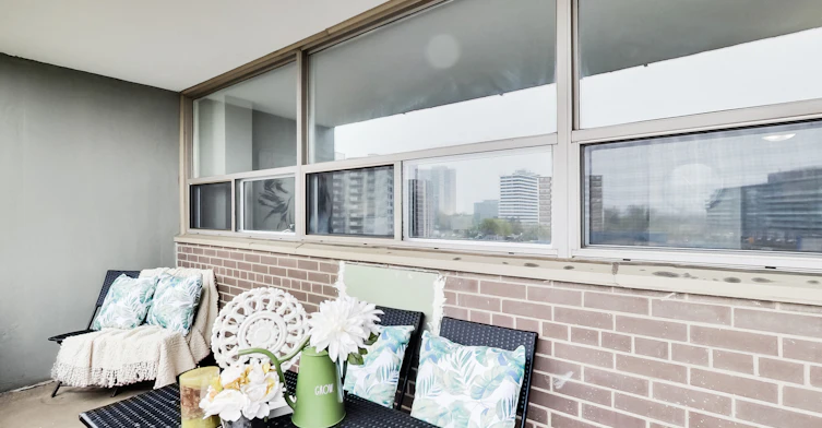0303-6000 Bathurst Street, Toronto, ON, M2R 1Z2 - 32