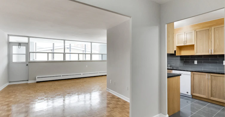 1103-6000 Bathurst Street, Toronto, ON, M2R 1Z2 - 86