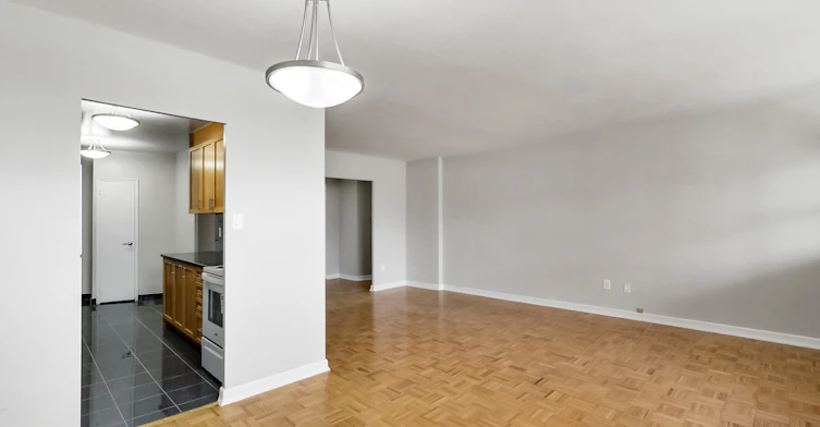 1101-6000 Bathurst Street, Toronto, ON, M2R 1Z2 - 82