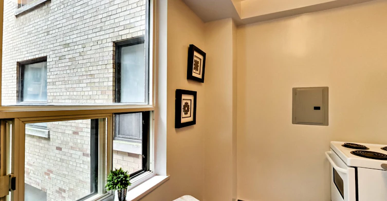 0003-3000 Yonge Street, Toronto, ON, M4N 2K5 - 18