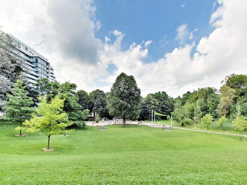 0003-3000 Yonge Street, Toronto, ON, M4N 2K5 - 19