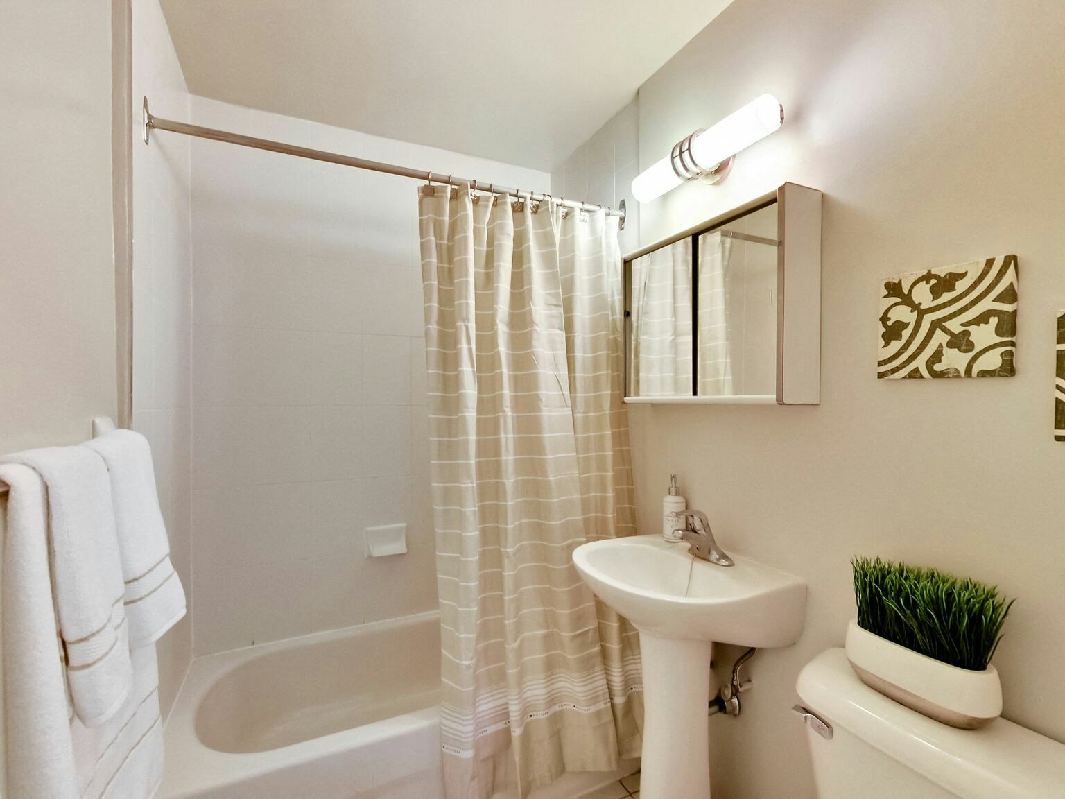 0809-3000 Yonge Street, Toronto, ON, M4N 2K5 - 52