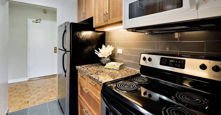 0321-11 Elm Avenue, Toronto, ON, M4W 1N1 - 11
