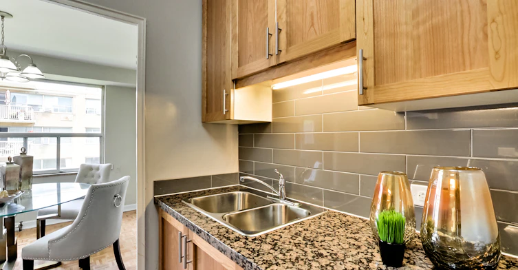 0321-11 Elm Avenue, Toronto, ON, M4W 1N1 - 32
