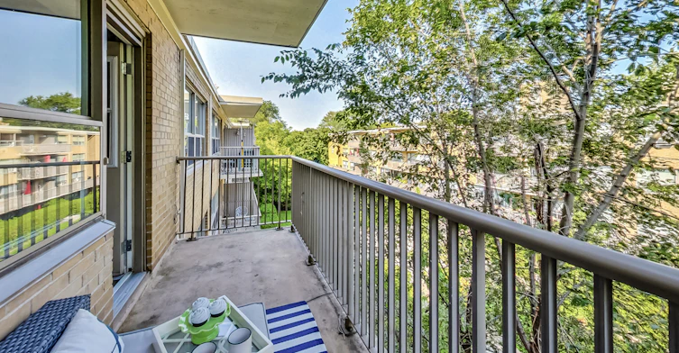 0221-11 Elm Avenue, Toronto, ON, M4W 1N1 - 49